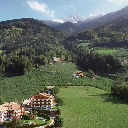 Wiesenhof Schenna